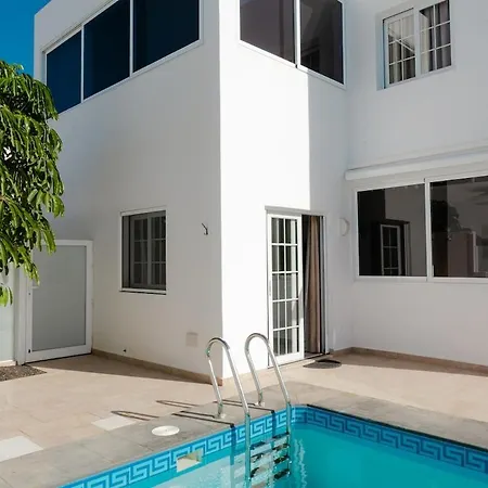 Exceptional With Private Pool Prázdninový dům Playa Blanca (Lanzarote)