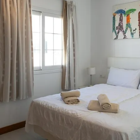 Σπίτι διακοπών Exceptional With Private Pool *