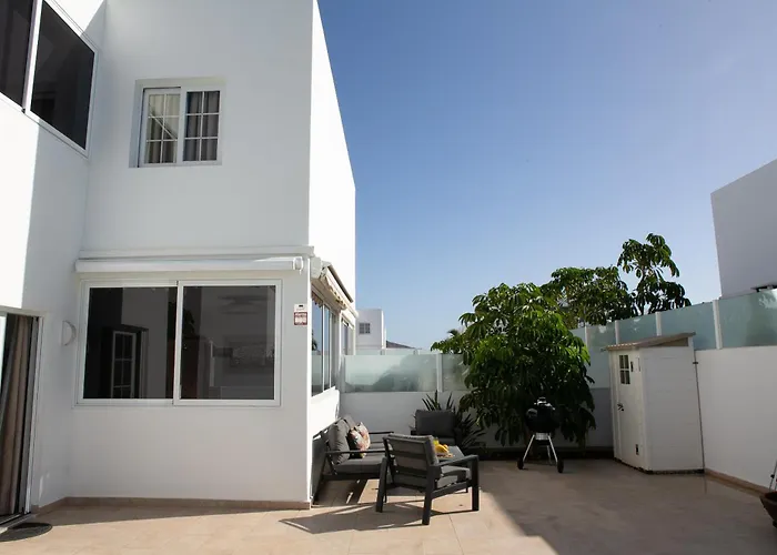 Exceptional With Private Pool Vakantiehuis Playa Blanca (Lanzarote)