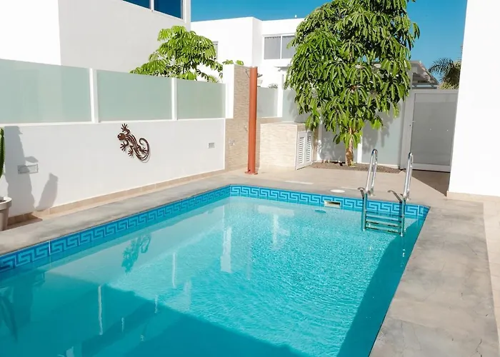 Exceptional With Private Pool 度假居 *